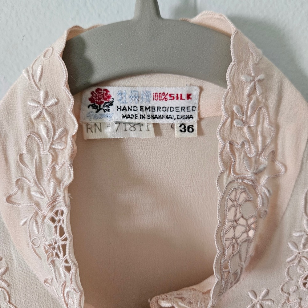 80s Peony Silk Blouse Women Hand Embroidered Floral Lace Timeless Asian Size 36 - Picture 4 of 8